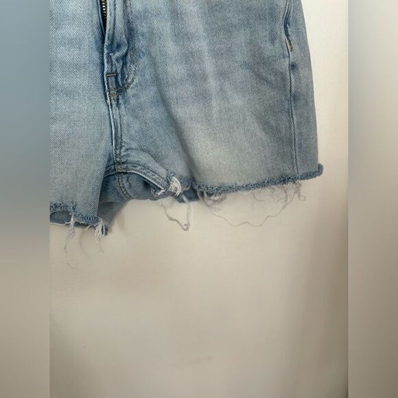 American Eagle distressed denim cutoff mom jean shorts size 2 100% cotton - Picture 8 of 9